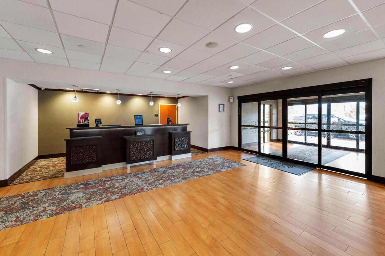 Hampton Inn Nanuet Buitenkant foto