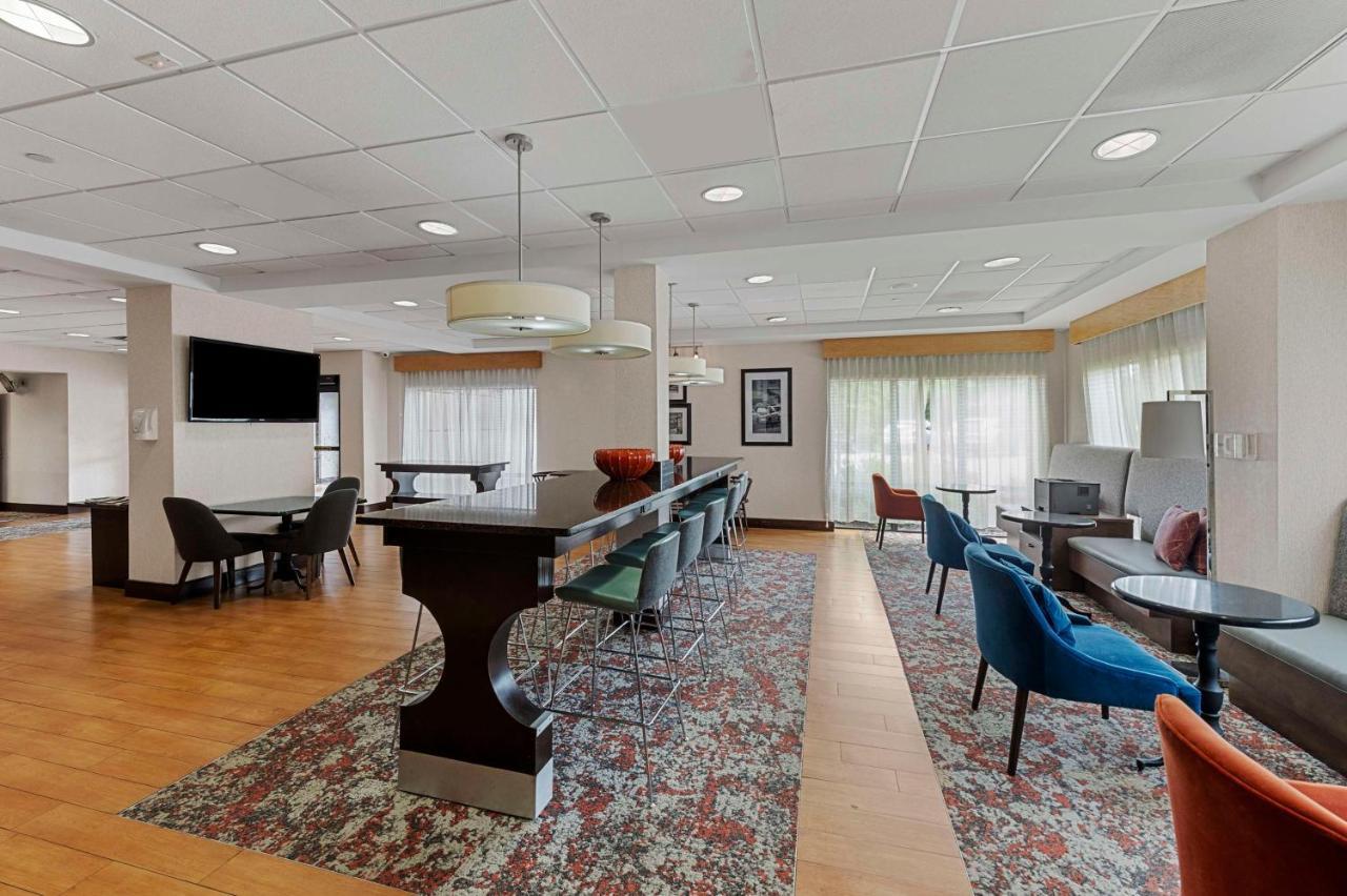 Hampton Inn Nanuet Buitenkant foto
